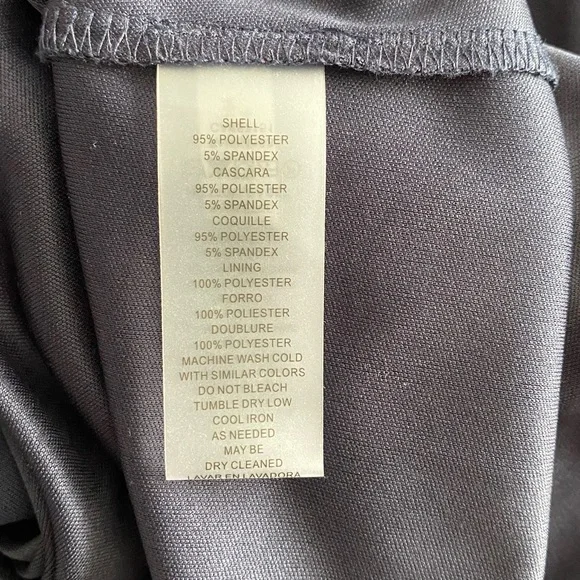 Dress - Picture 7 of 7